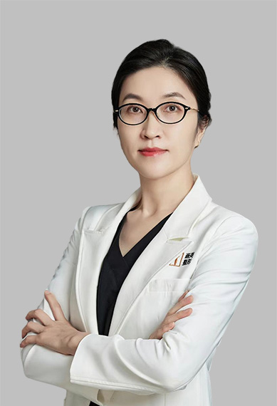 高明英
